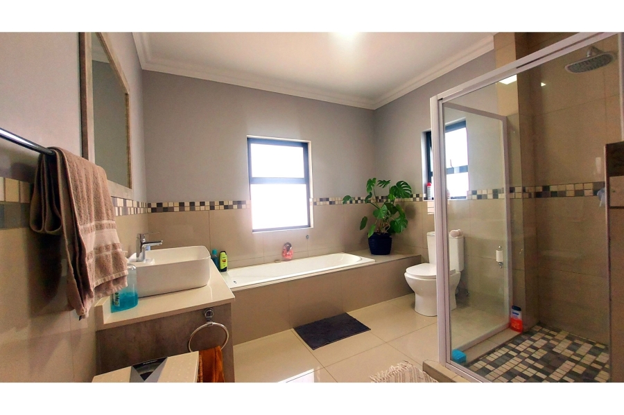 4 Bedroom Property for Sale in Melodie North West